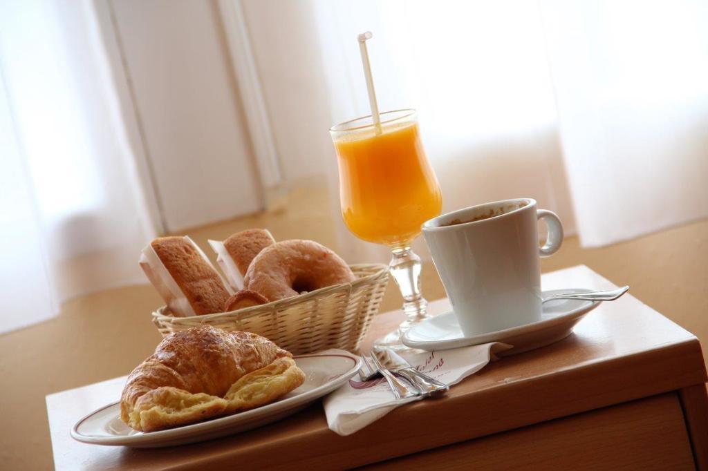 Hostal Europa Pension Irun Zewnętrze zdjęcie
