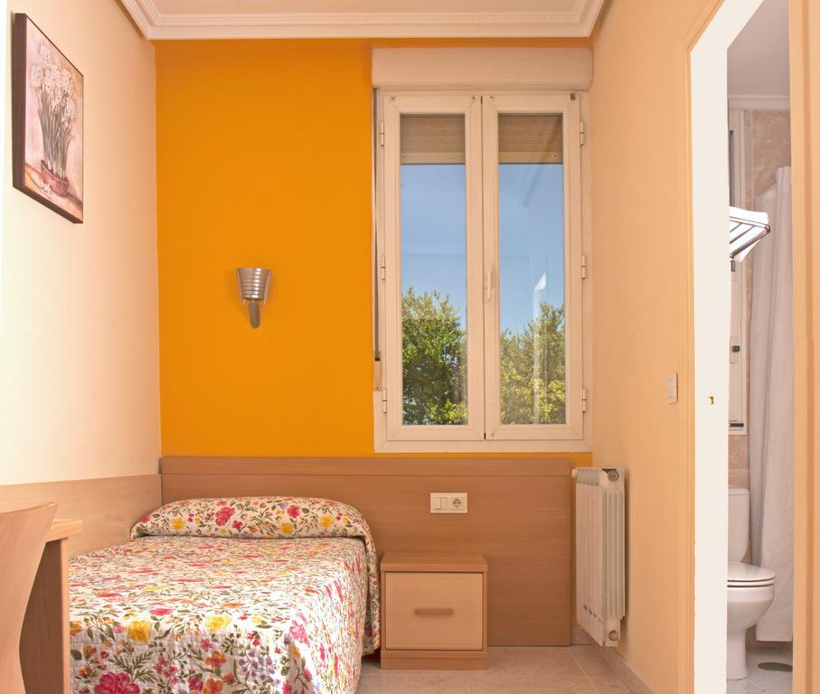 Hostal Europa Pension Irun Zewnętrze zdjęcie