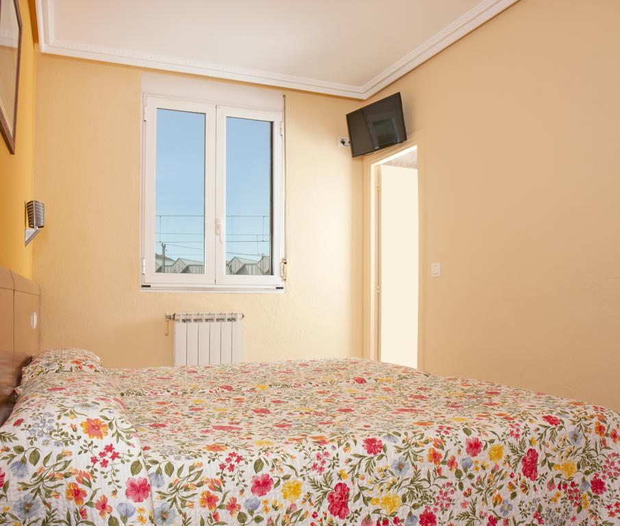 Hostal Europa Pension Irun Zewnętrze zdjęcie