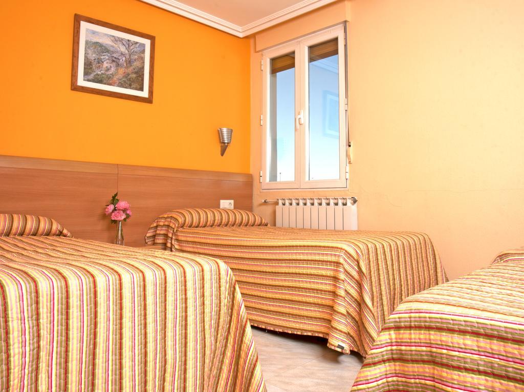 Hostal Europa Pension Irun Zewnętrze zdjęcie