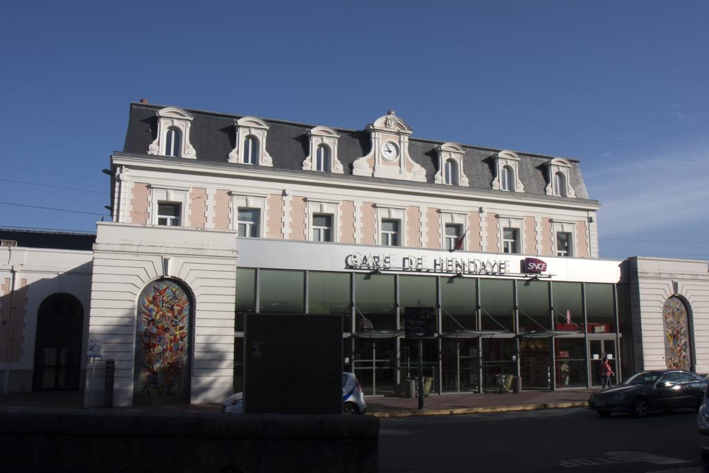 Hostal Europa Pension Irun Zewnętrze zdjęcie